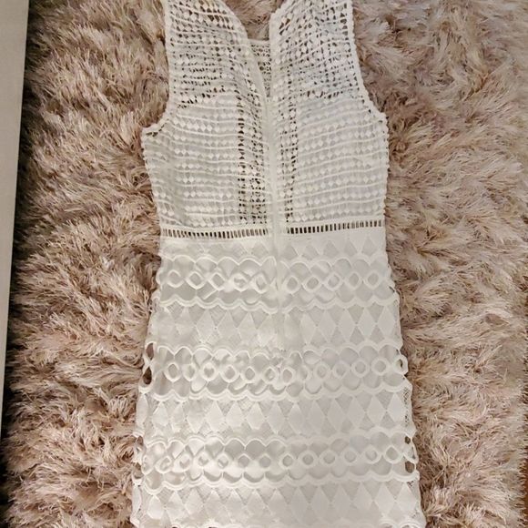 White dress size small - Picture 1 of 4